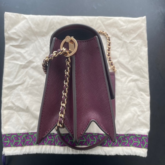 Tory Burch Robinson Shoulder Bag Burgundy - Picture 5 of 6